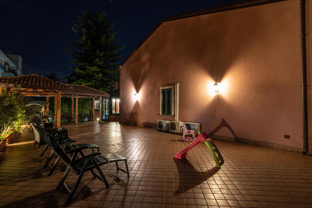 Alhambra - Guest House Di Charme Giarre Kültér fotó